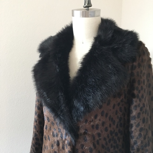 NWT EAVES X REVOLVE Emmie Faux Fur Coat Leopard - Picture 6 of 8